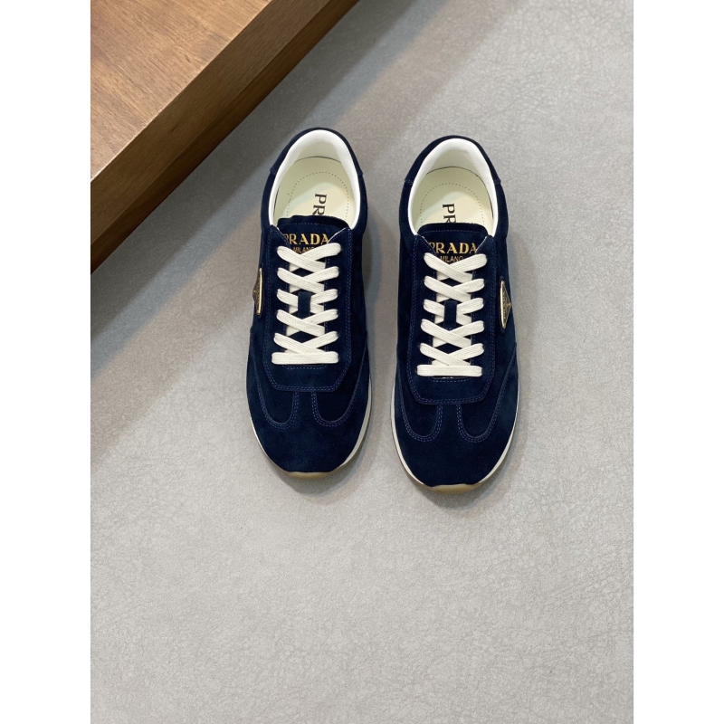 Pra*a casual shoes